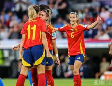 乐鱼app-巴西女足三球击败西班牙