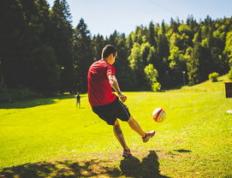 乐鱼app-卡尔蒂斯主帅强调团队配合，迎战欧洲劲旅