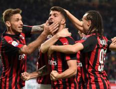 乐鱼体育app-AC米兰整体实力突出，排名意甲榜首