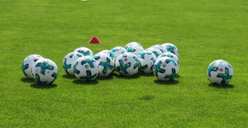 乐鱼官网-恩菲尔德主帅强调团队配合，迎战欧洲劲旅