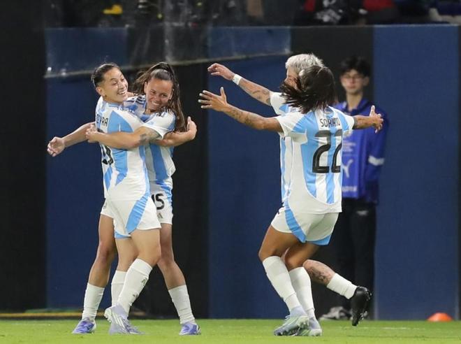 乐鱼体育app-阿根廷女足队轻取巴拿马队，晋级强的简单介绍