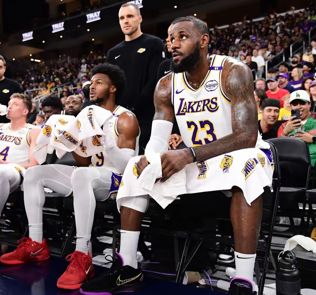 乐鱼-包含湖人在上海落败引热议的词条