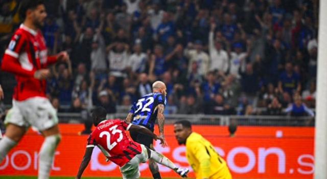 乐鱼app-关于斯沃顿中场全力以赴，主场绝杀对手收获三分的信息