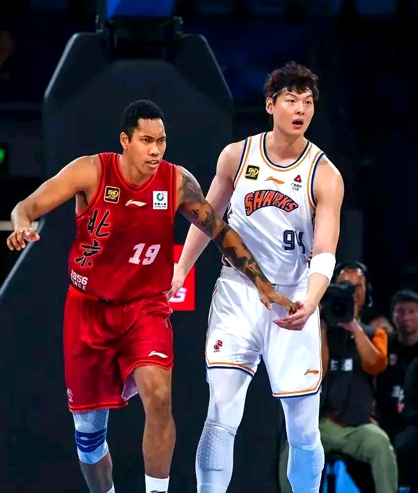 乐鱼体育网站入口-关于精彩连连！场上双方实力不相上下的信息