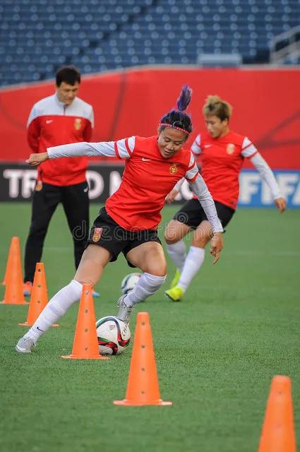 乐鱼-关于拼尽全力:女足比赛中拼尽全力的信息