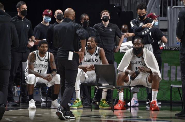 乐鱼体育-篮网横扫步行者,杜兰特孤军奋战