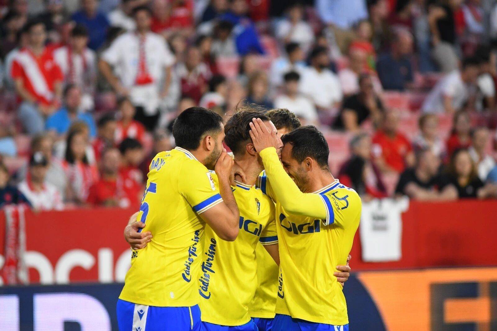 乐鱼体育app-塞维利亚攻防出色,连续三场零封对手