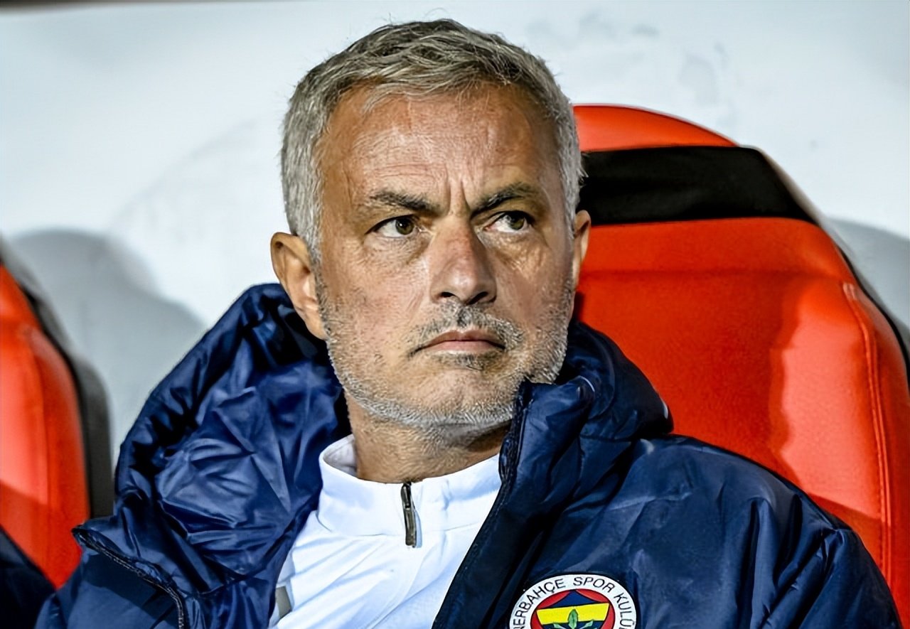 乐鱼官网-包含利物浦2-1击退尤文图斯，锁定出线席位的词条