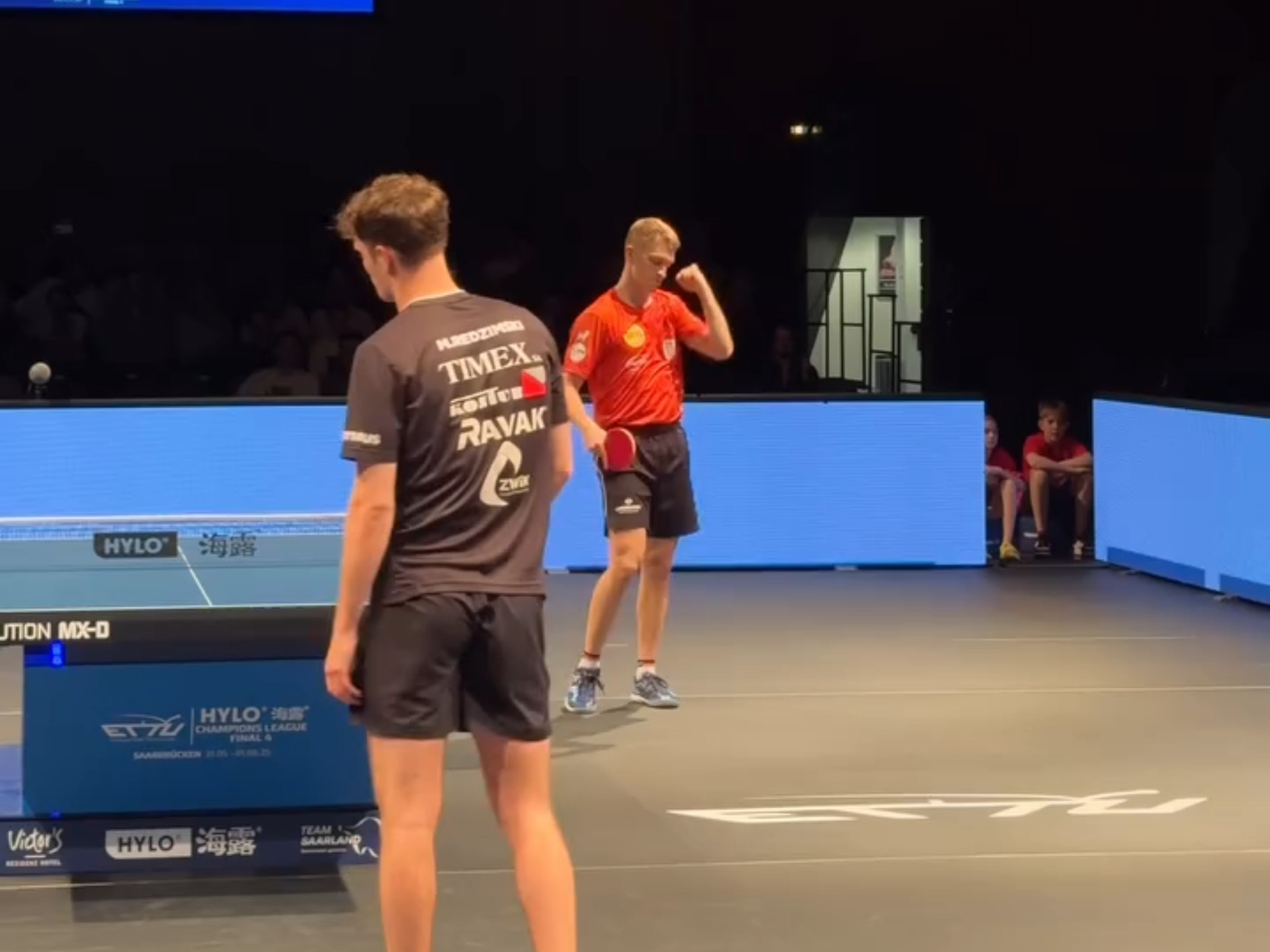 乐鱼app-瑞典乒乓球队鏖战日本乒乓球队，奥恰洛夫完成帽子戏法的简单介绍