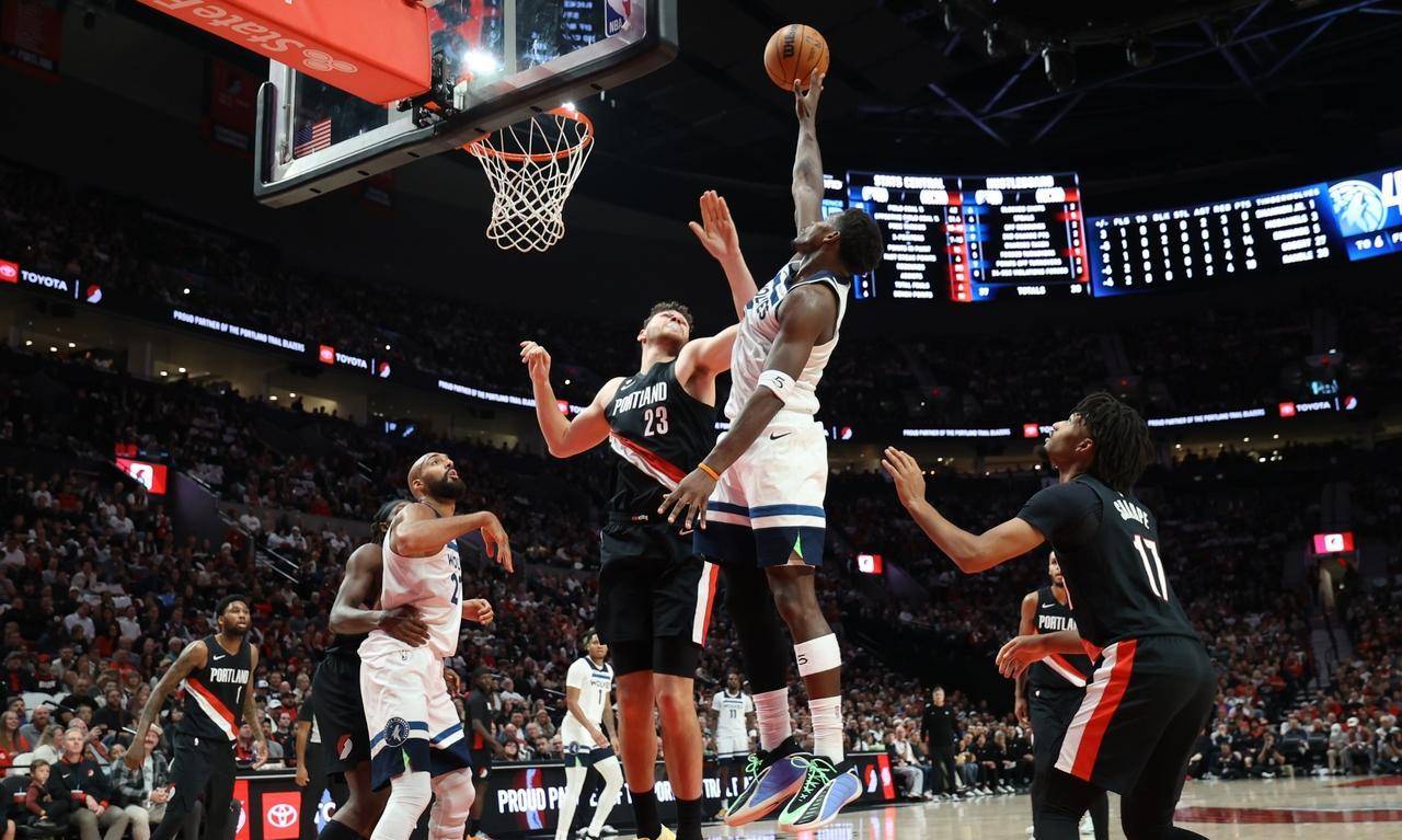 乐鱼体育app-灰熊翻盘马刺,锡安刷新纪录